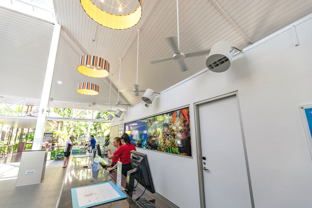 Ramada Reception R20 Narrow Aisle